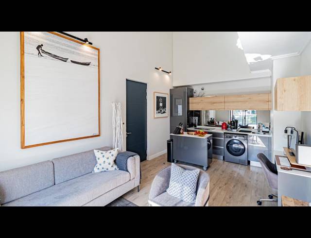 1 BEDROOM APARTMENT FOR SALE IN SANDRINGHAM